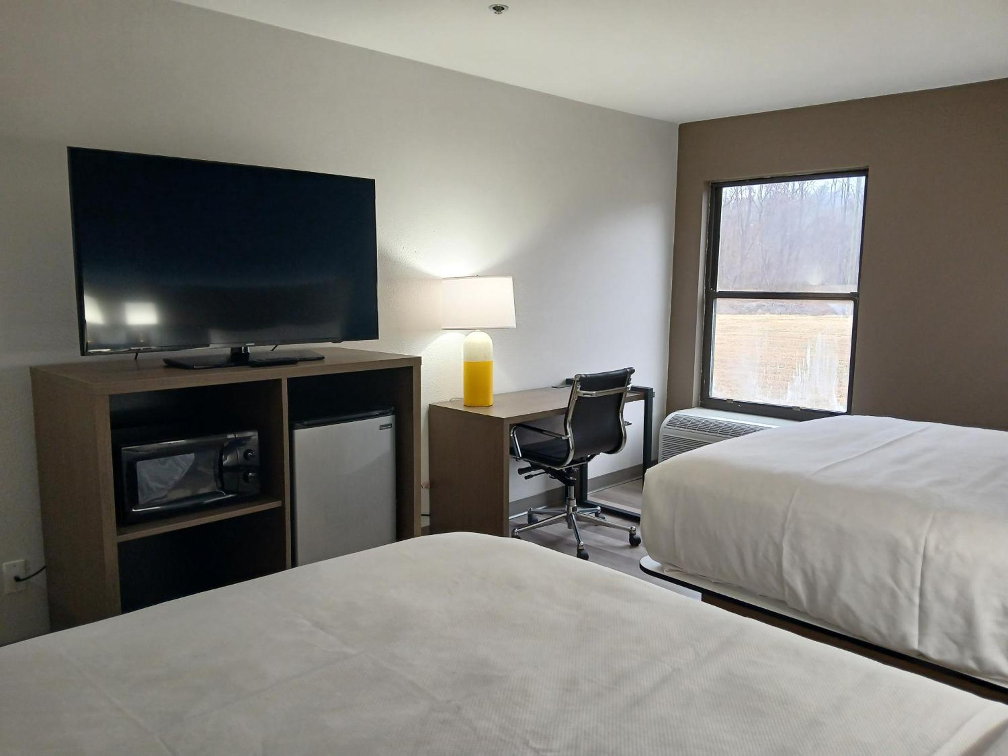 Comfort Inn Near Downtown & Blue Ridge Pkwy Marion Luaran gambar