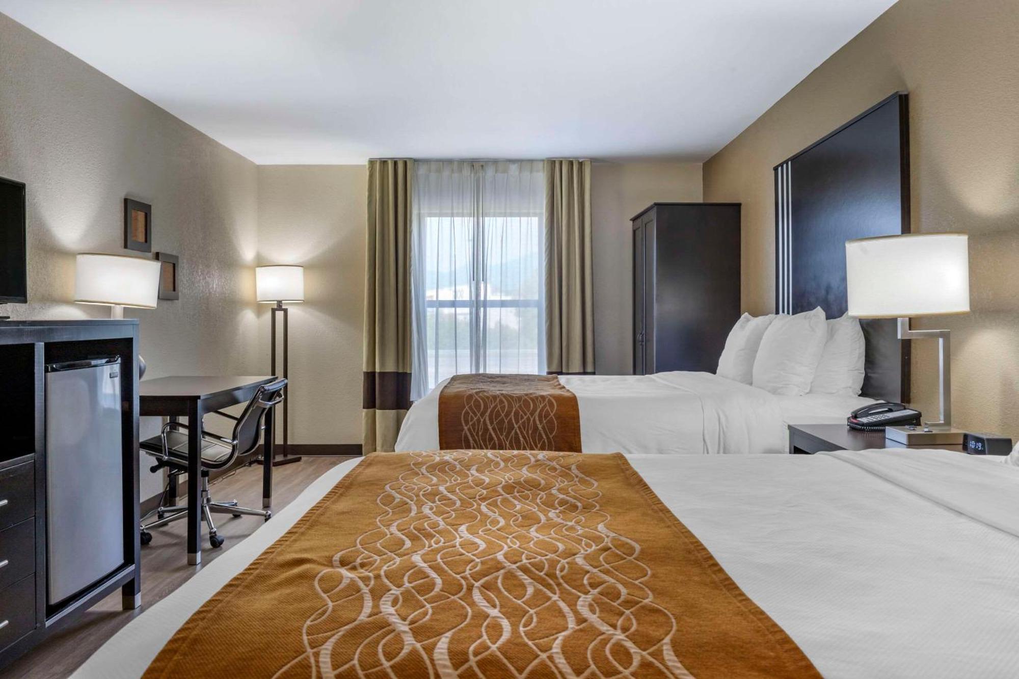 Comfort Inn Near Downtown & Blue Ridge Pkwy Marion Luaran gambar