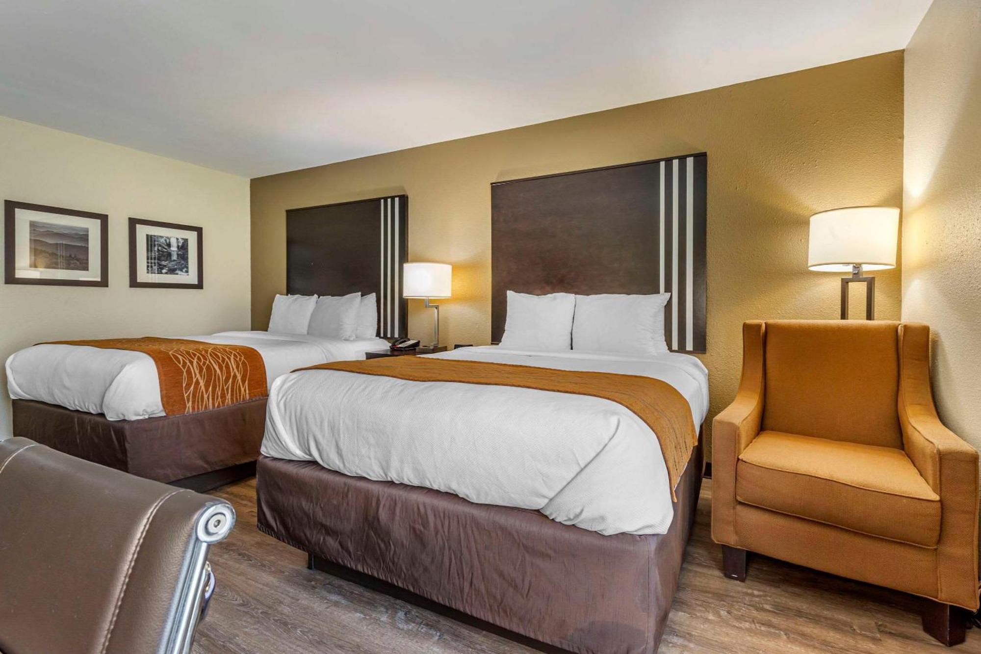 Comfort Inn Near Downtown & Blue Ridge Pkwy Marion Luaran gambar
