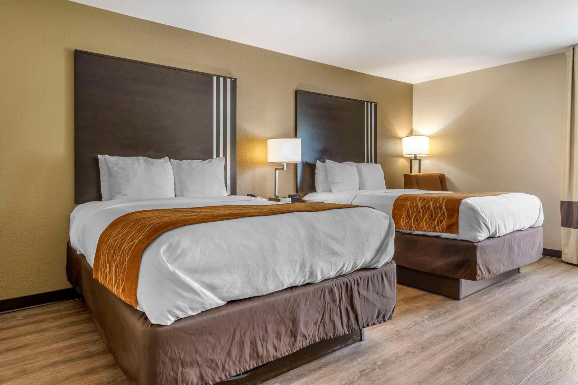 Comfort Inn Near Downtown & Blue Ridge Pkwy Marion Luaran gambar